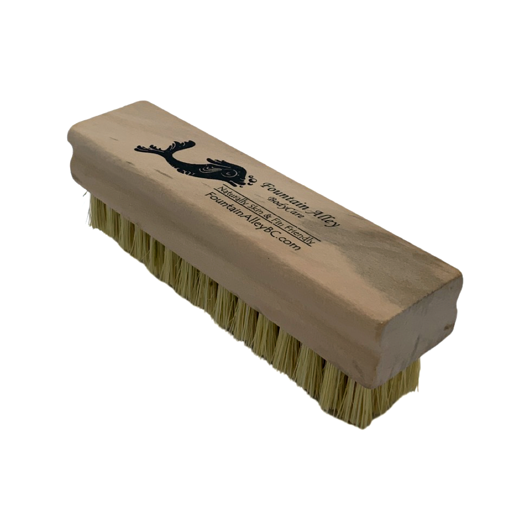 USA Made Natural Wood Tampico Nail Brush – Fountain Alley BodyCare